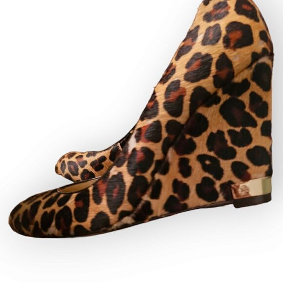 Tory Burch Leopard Astoria Wedge Heels (Size 7M) - Picture 12 of 15